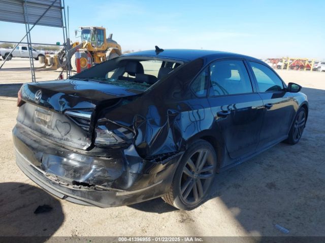 1VWAA7A32JC048857 Volkswagen Passat 2.0t R-line/2.0t S