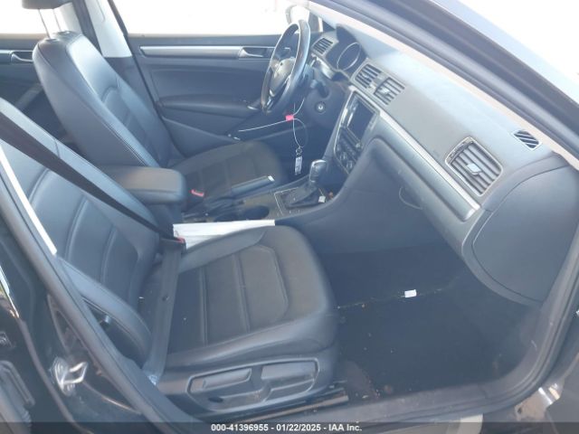 1VWAA7A32JC048857 Volkswagen Passat 2.0t R-line/2.0t S