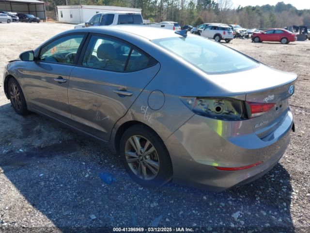 5NPD84LFXJH330945 Hyundai ELANTRA SEL