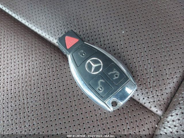4JGDF7DE2EA394046 Mercedes-Benz Gl 550 4matic