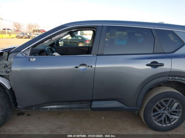 5N1AT3AA2MC835019 Nissan Rogue S Fwd