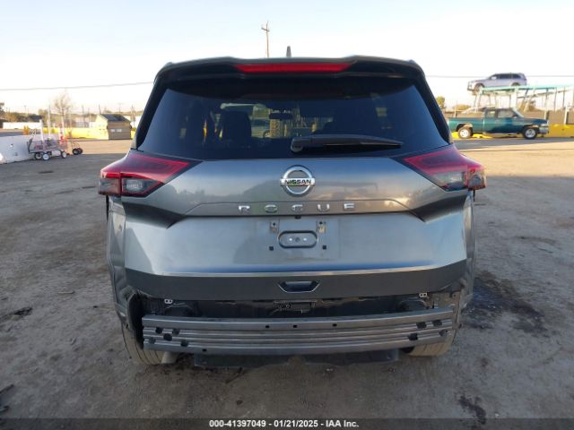 5N1AT3AA2MC835019 Nissan Rogue S Fwd