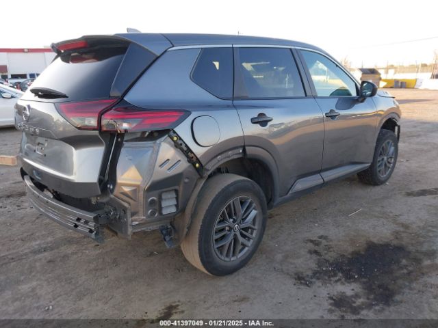 5N1AT3AA2MC835019 Nissan Rogue S Fwd