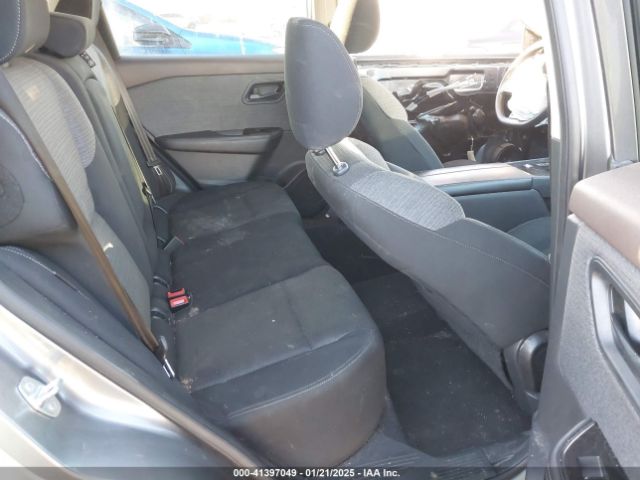 5N1AT3AA2MC835019 Nissan Rogue S Fwd