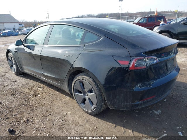 2022 TESLA MODEL 3 5YJ3E1EB0NF327733 Photo 2
