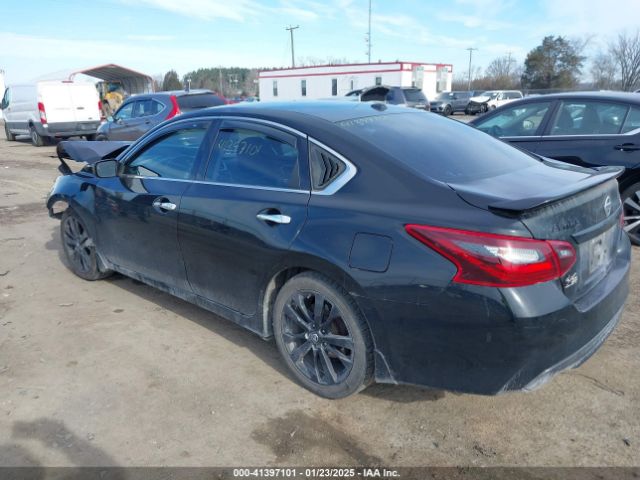 1N4AL3AP5JC283588 Nissan Altima 2.5 Sr