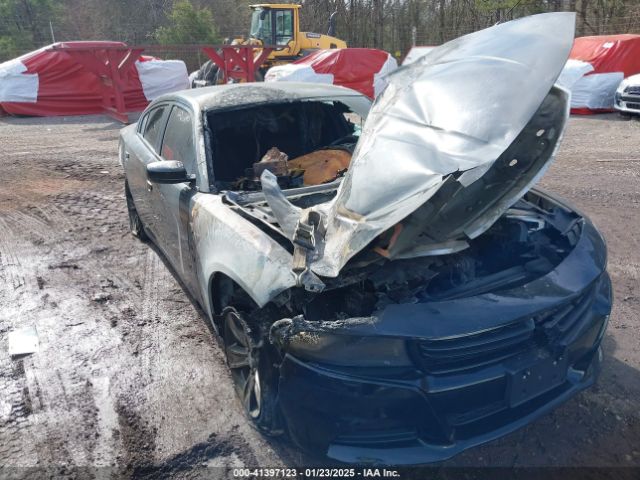 2C3CDXHG8JH133618 Dodge Charger Sxt Plus Rwd