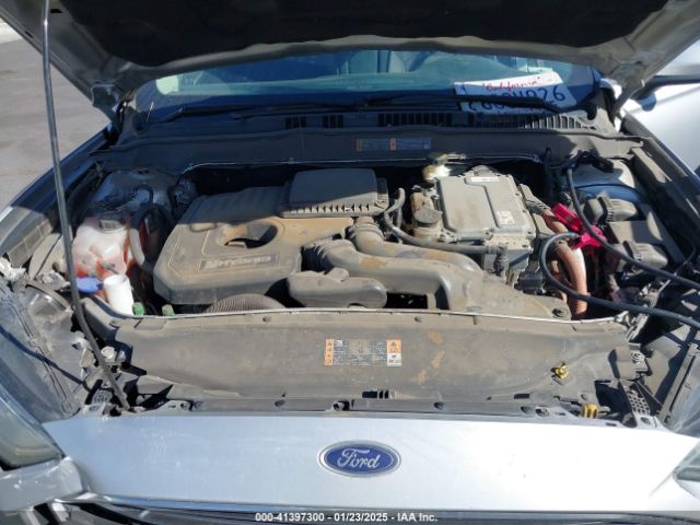 3FA6P0LUXHR233843 Ford Fusion Hybrid Se