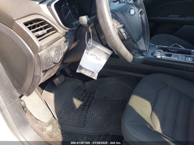 3FA6P0LUXHR233843 Ford Fusion Hybrid Se