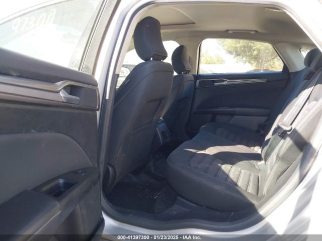 3FA6P0LUXHR233843 Ford Fusion Hybrid Se