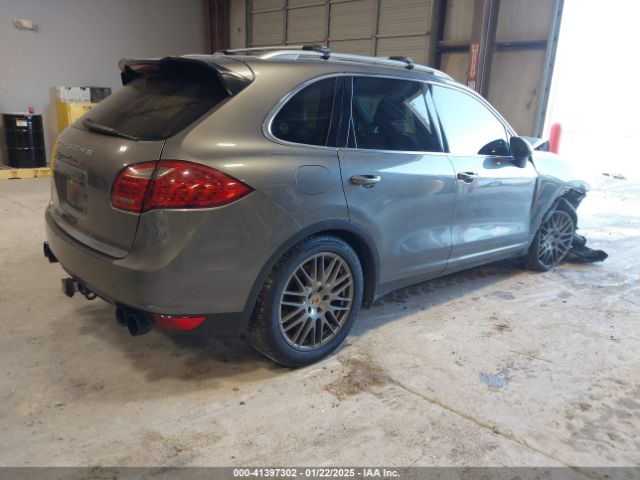 2011 PORSCHE CAYENNE WP1AC2A24BLA84234 Photo 3