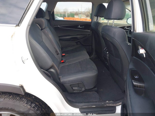 KIA Sorento 3.3l Lx 2019 5XYPG4A51KG570873 Image 8