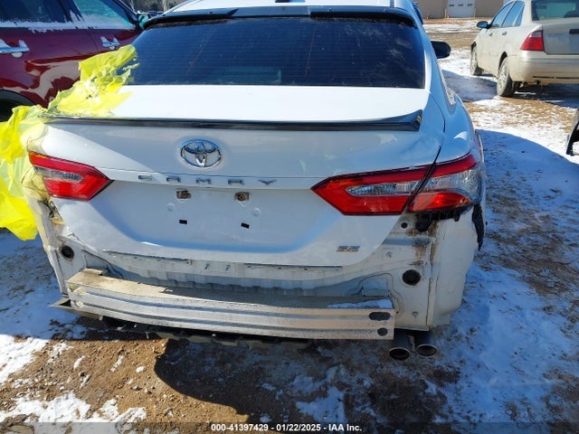 Toyota CAMRY SE 2018 4T1B11HK4JU676281 Image 16