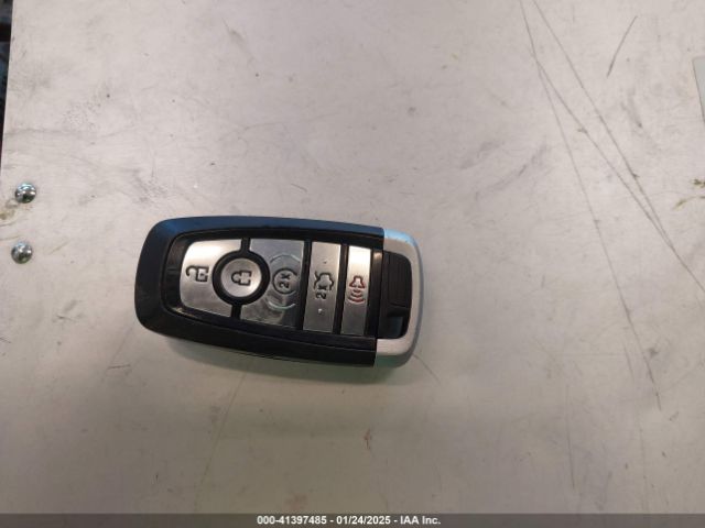 3FA6P0RU1KR138120 Ford Fusion Hybrid Titanium