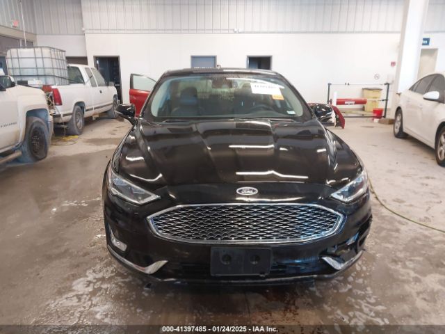 3FA6P0RU1KR138120 Ford Fusion Hybrid Titanium