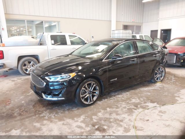 3FA6P0RU1KR138120 Ford Fusion Hybrid Titanium