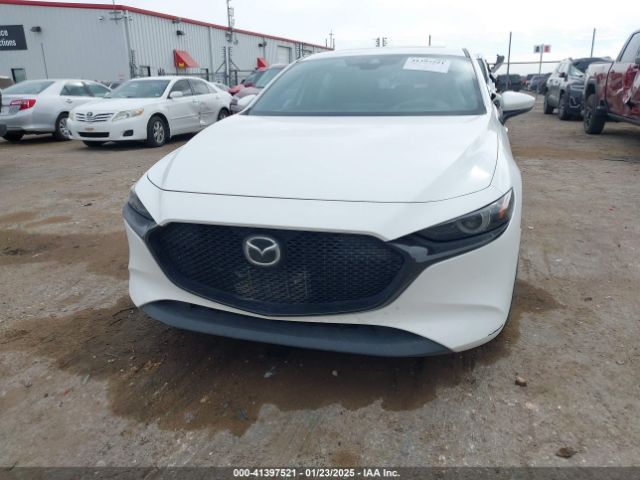 JM1BPAML0M1302385 Mazda Mazda3 Premium