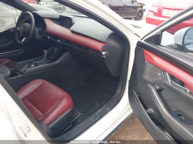 JM1BPAML0M1302385 Mazda Mazda3 Premium
