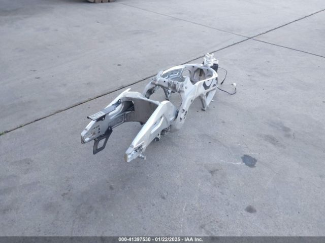 2016 APRILIA TUONO ZD4TYUA06GS000292 Photo 3