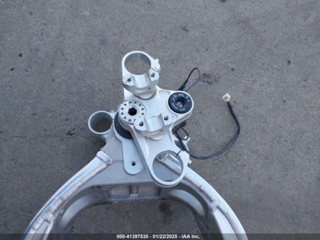 2016 APRILIA TUONO ZD4TYUA06GS000292 Photo 6