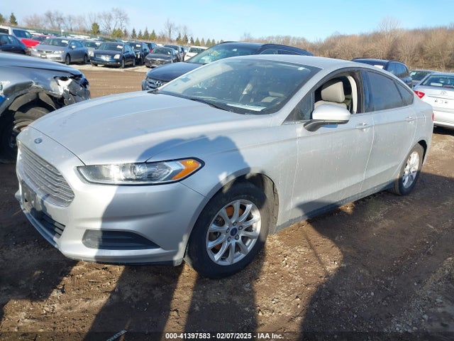 Ford FUSION S 2016 3FA6P0G78GR276371 Image 2