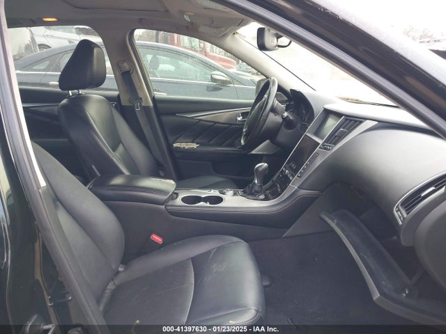 JN1EV7ARXHM833924 Infiniti Q50 3.0t Premium