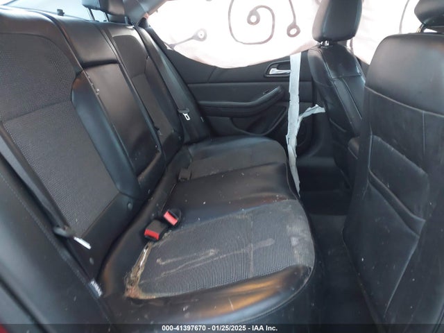 1G11C5SL4EU129027 Chevrolet MALIBU 1LT