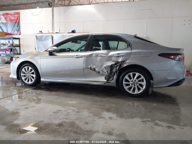 Toyota CAMRY LE 2024 4T1C11AK9RU876583 Image 14