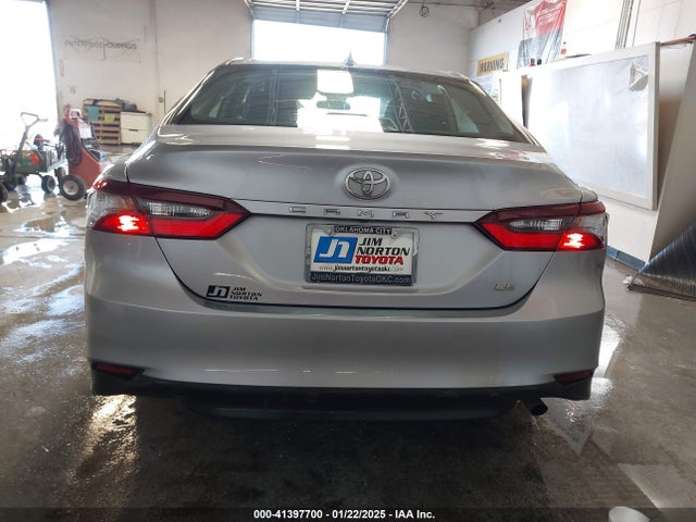 Toyota CAMRY LE 2024 4T1C11AK9RU876583 Image 16