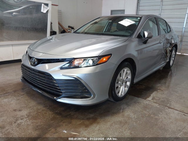 Toyota CAMRY LE 2024 4T1C11AK9RU876583 Image 2