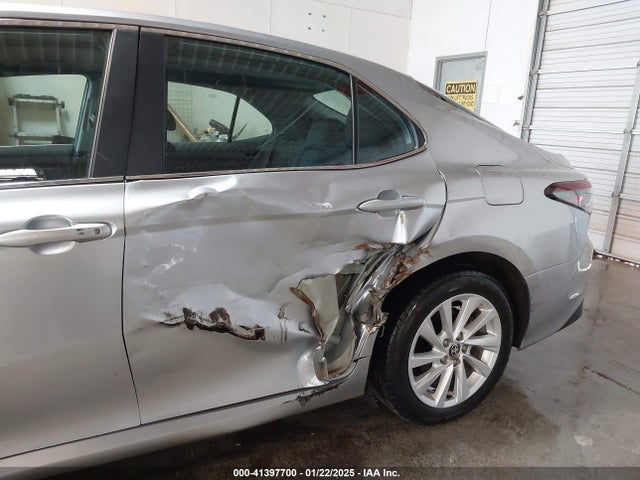 Toyota CAMRY LE 2024 4T1C11AK9RU876583 Image 6