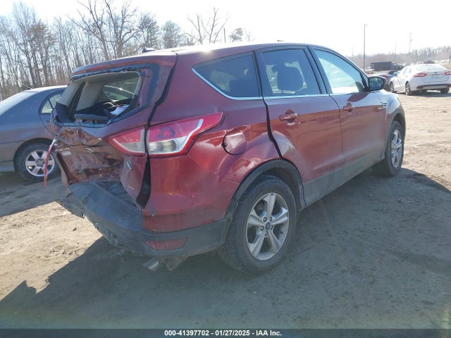 1FMCU9GX7FUC33881 Ford ESCAPE SE