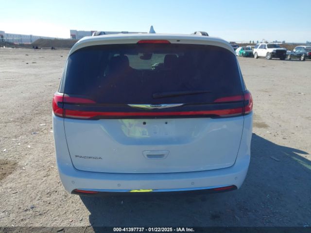 2C4RC1BG3NR146842 Chrysler Pacifica Touring L