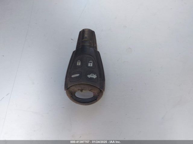 2004 SAAB 9-3 YS3FD49Y041033975 Photo 10