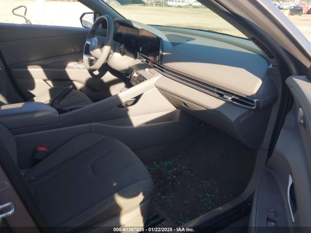 KMHLM4DG1RU669539 Hyundai ELANTRA SEL