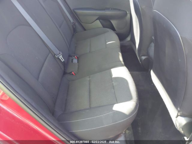 3KPF24AD9ME266594 KIA Forte Lxs