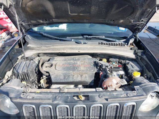 ZACCJBBB8HPF76347 Jeep Renegade Latitude 4x4