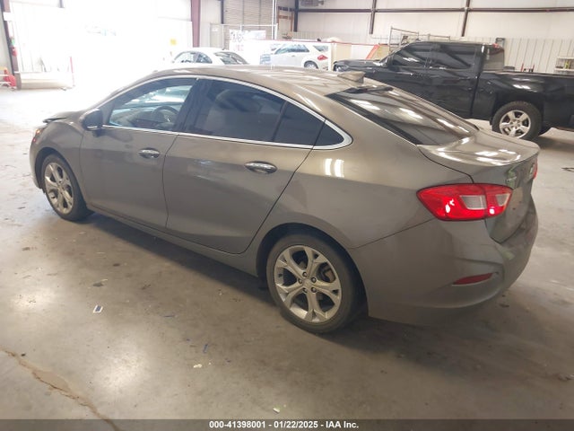 3G1BF5SM4HS563747 Chevrolet Cruze Premier Auto