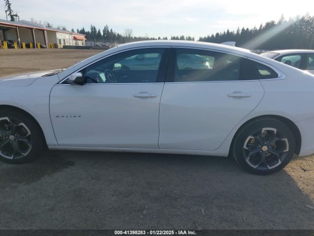 1G1ZD5ST5NF155379 Chevrolet Malibu Fwd Lt