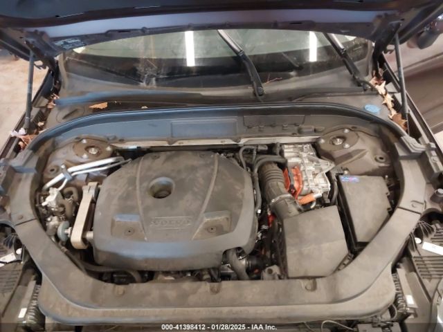 YV4BR0DK7J1013251 Volvo Xc60 Hybrid T8 Momentum
