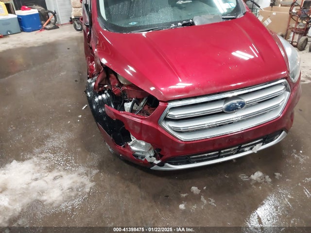 1FMCU9G93HUB76325 Ford ESCAPE SE