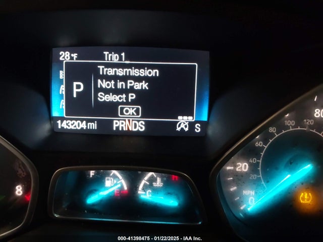 1FMCU9G93HUB76325 Ford ESCAPE SE