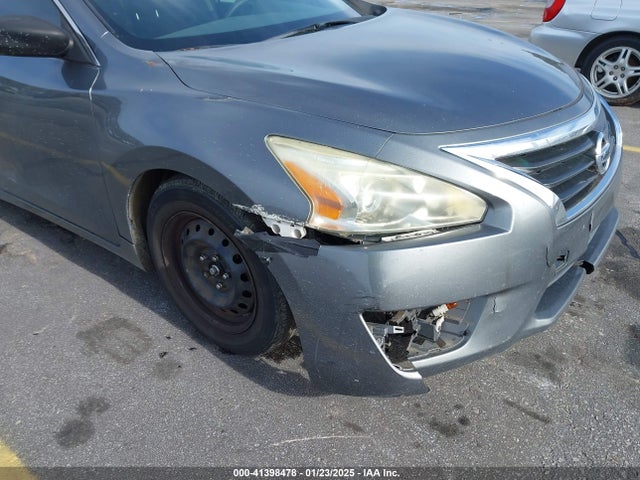 Nissan Altima 2.5 S 2014 1N4AL3AP4EN254030 Image 12