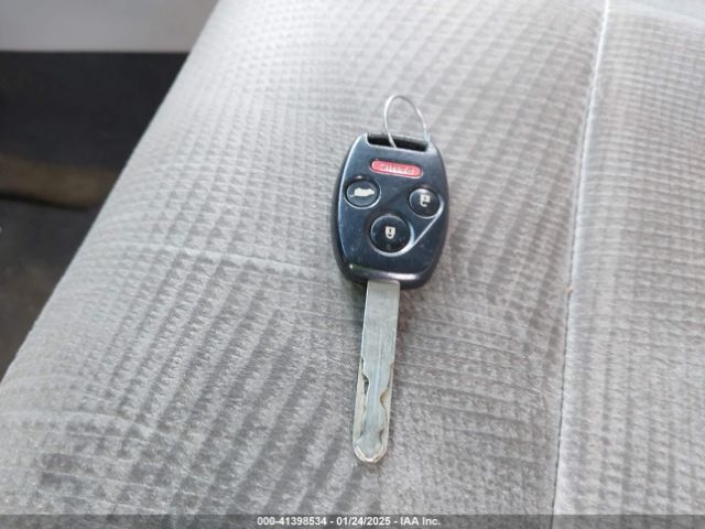 5FNYF4H23EB009959 Honda PILOT LX