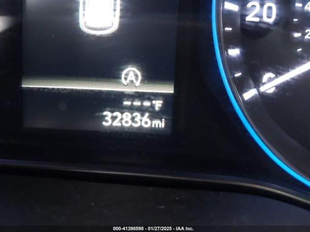 KM8K22AB0NU772332 Hyundai Kona Se