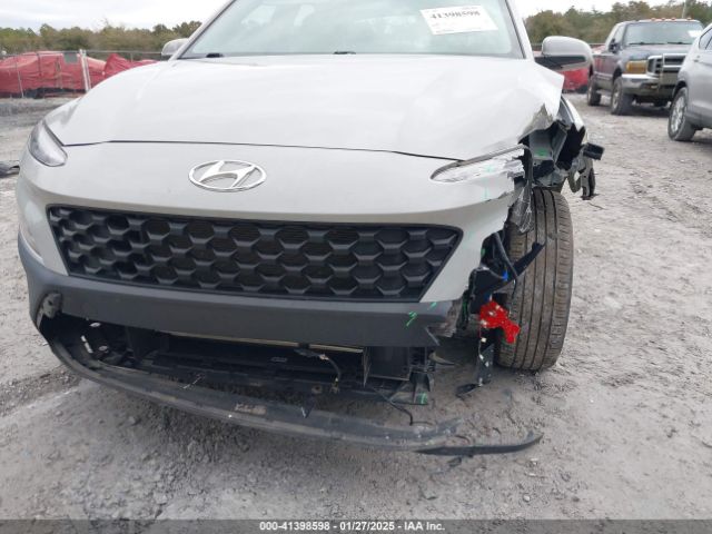 KM8K22AB0NU772332 Hyundai Kona Se