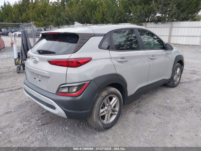 KM8K22AB0NU772332 Hyundai Kona Se