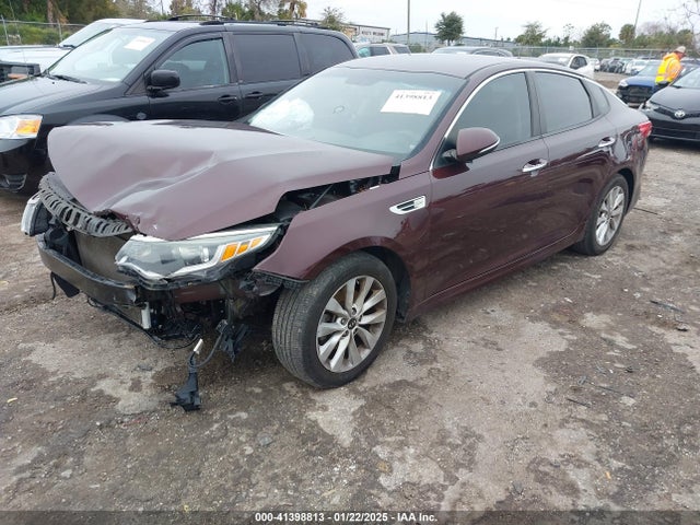 KIA Optima Lx 2017 5XXGT4L38HG165839 Image 2