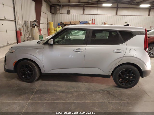 KIA SOUL S 2020 KNDJ23AU5L7016093 Image 15