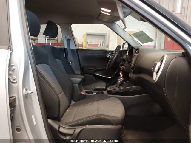 KNDJ23AU5L7016093 KIA SOUL S
